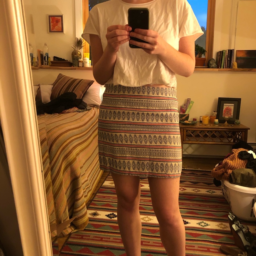 Short patterned skirt